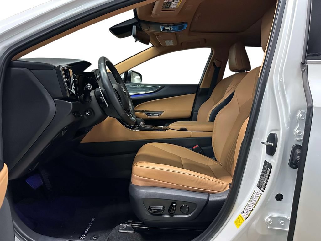 Used 2025 Lexus NX 350h AWD w/ Accessory Package (2T) image 7