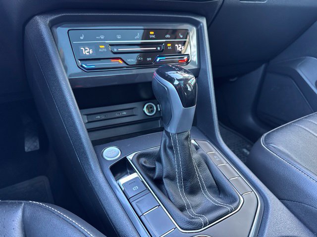 Certified 2022 Volkswagen Tiguan SE w/ Panoramic Sunroof Package AWD/4WD image 16