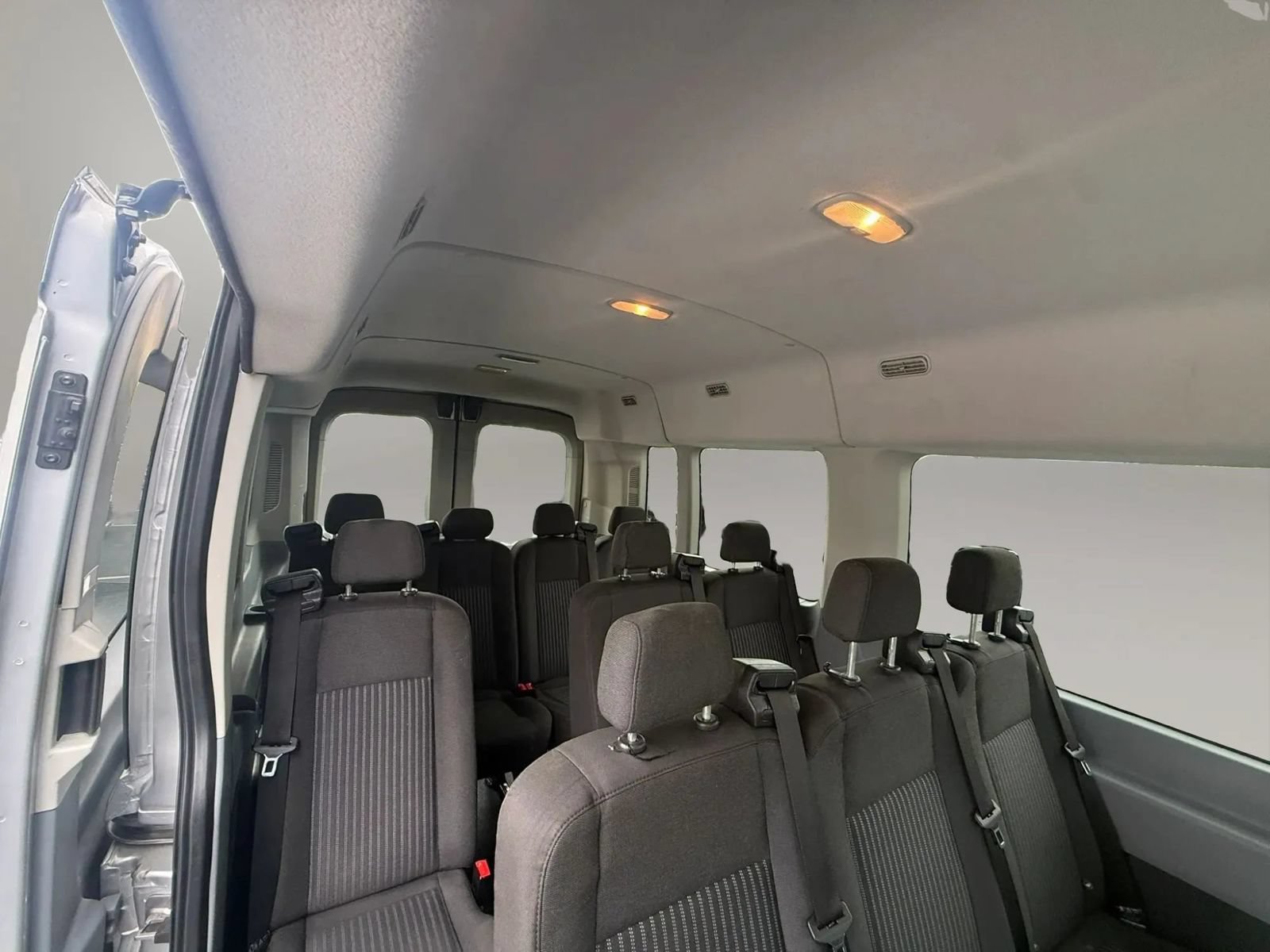 Used 2017 Ford Transit 350 XL RWD image 33