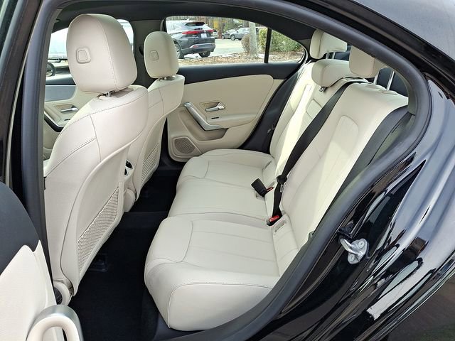 Used 2022 Mercedes-Benz A 220 image 13