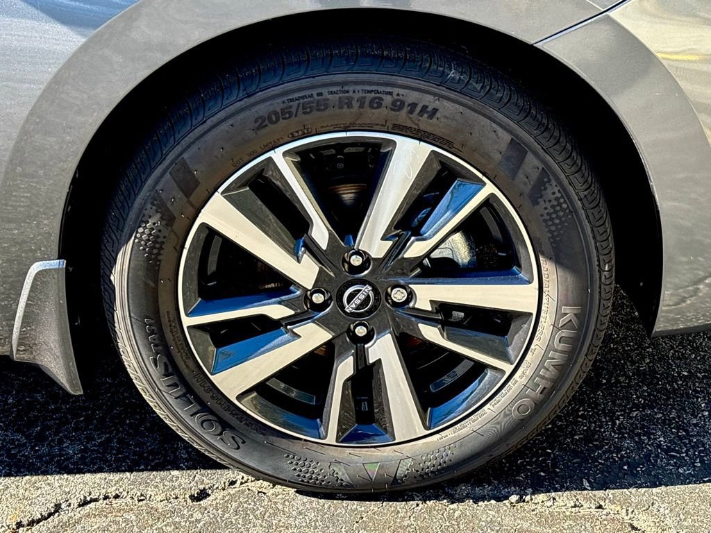 New 2025 Nissan Versa SV w/ Trunk Package image 22