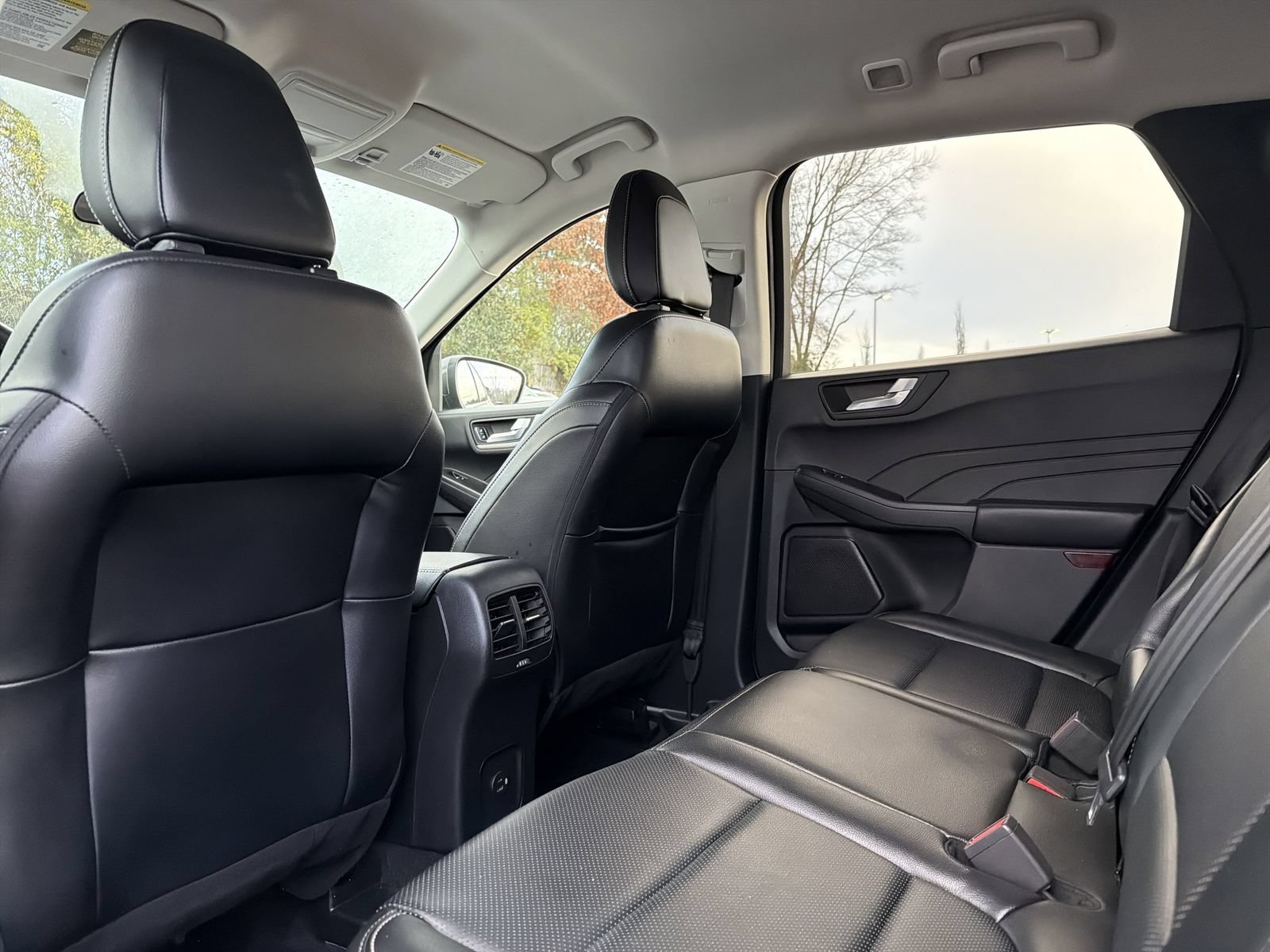 Used 2022 Ford Escape SEL AWD/4WD image 13