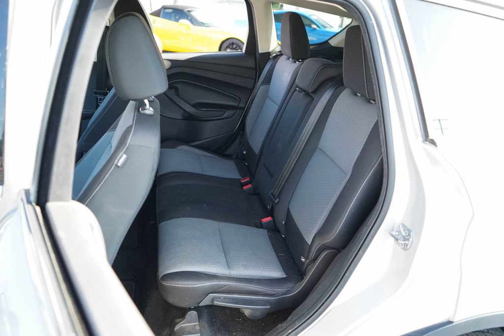Used 2017 Ford Escape SE FWD image 9