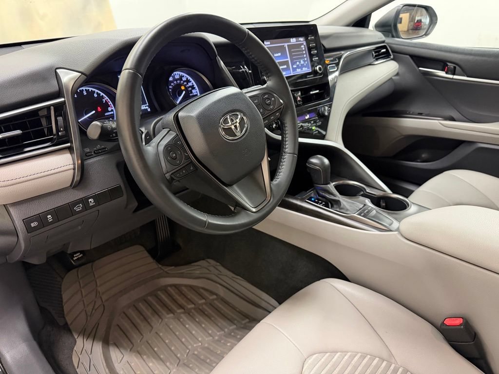 Used 2022 Toyota Camry SE FWD image 15