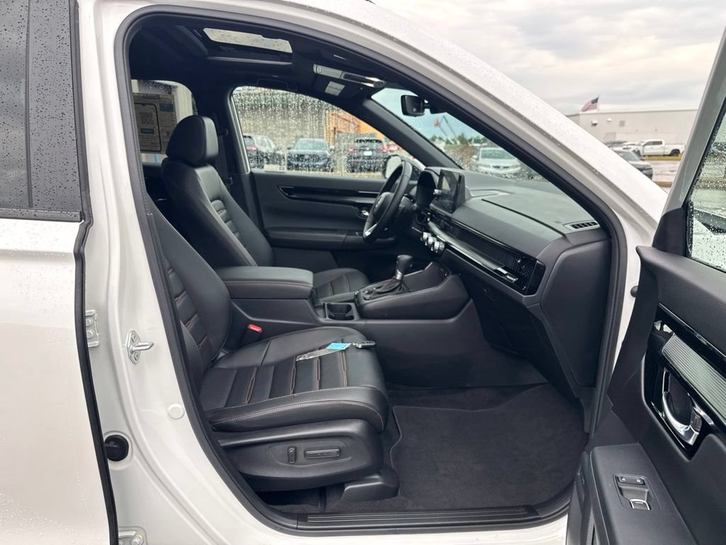 Used 2026 Honda CR-V Sport Touring image 44