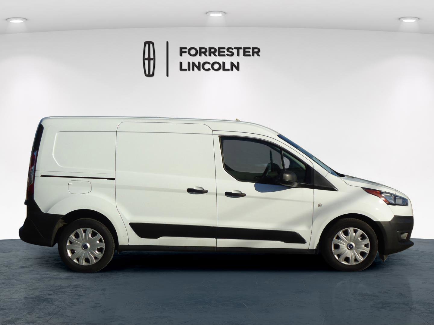 Used 2023 Ford Transit Connect XL image 2