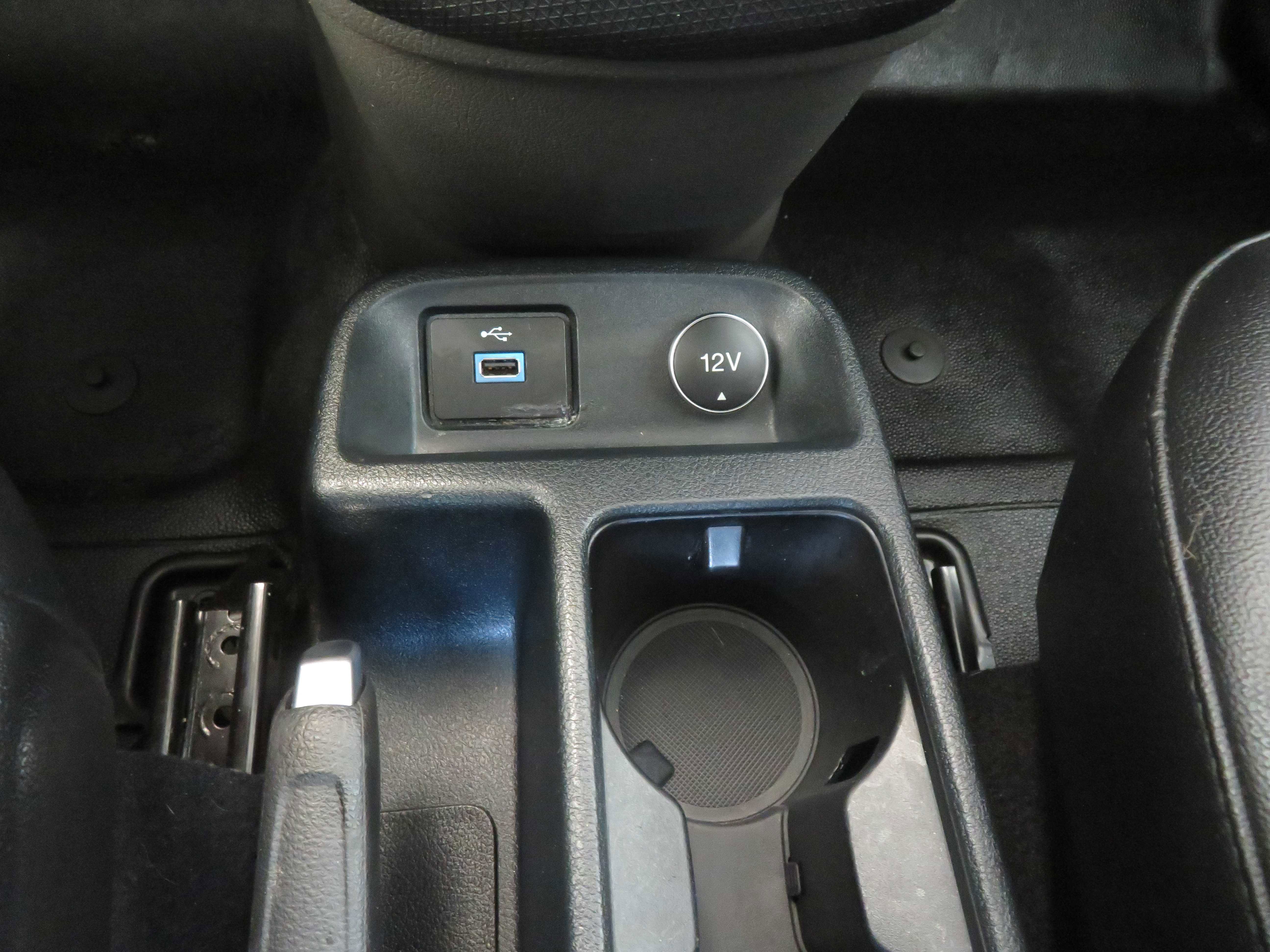 Used 2020 Ford Transit Connect XL image 45