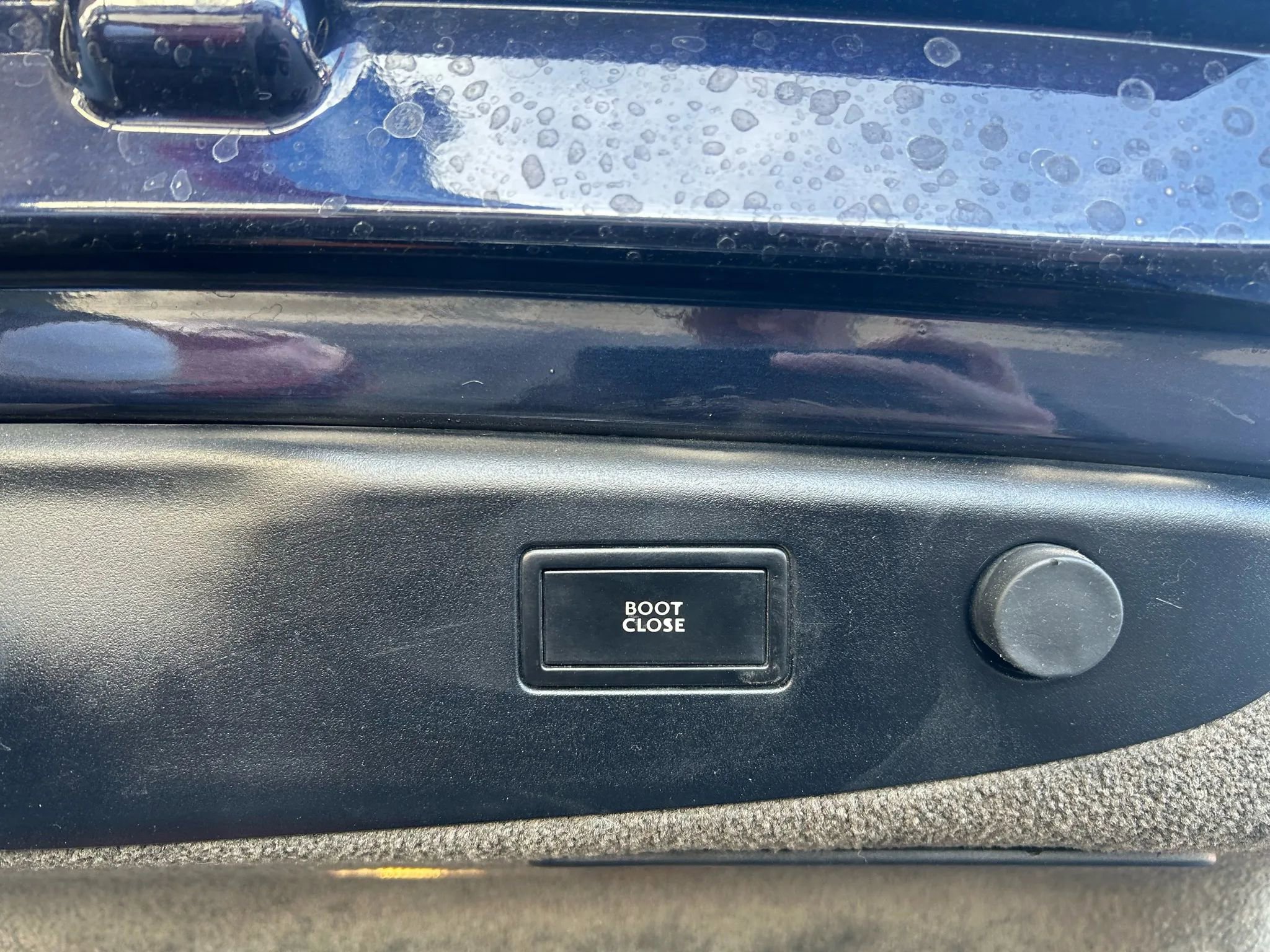 Used 2015 Bentley Flying Spur V8 image 27