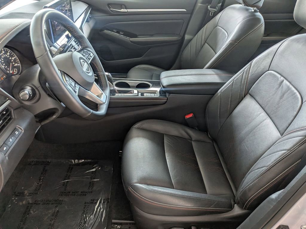 Used 2025 Nissan Altima 2.5 SR w/ SR Premium Package AWD/4WD image 18
