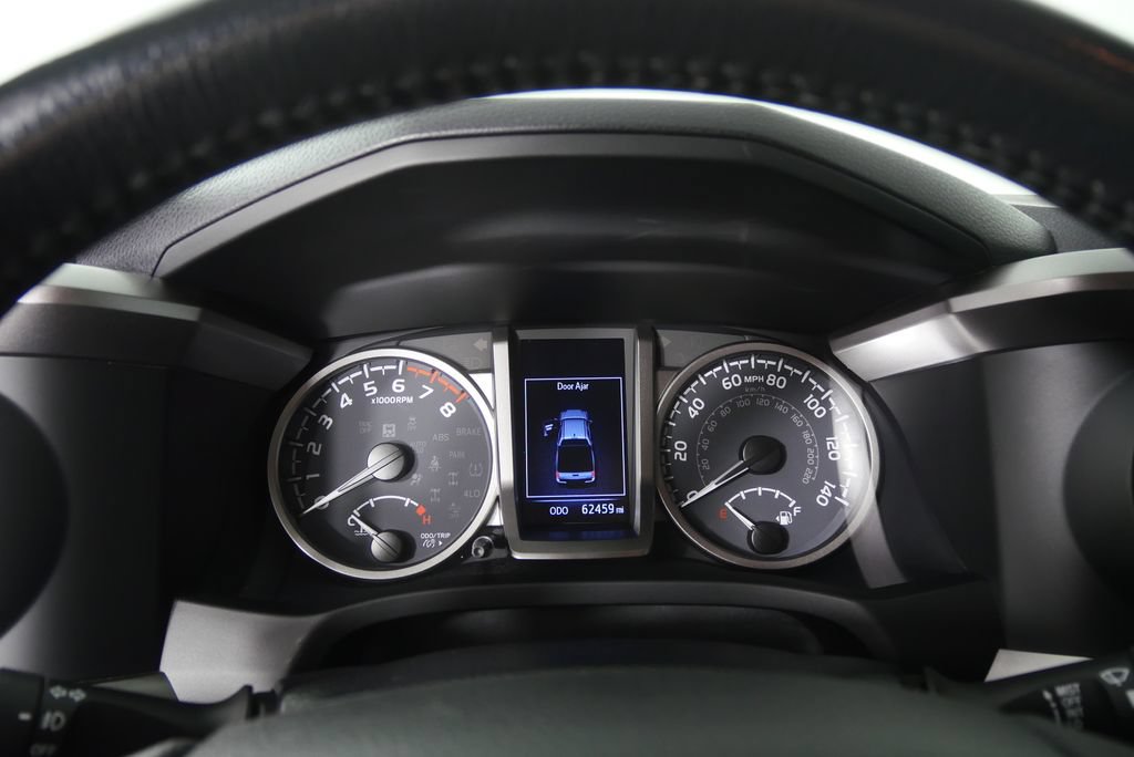 Used 2022 Toyota Tacoma SR5 w/ Technology Package RWD image 20