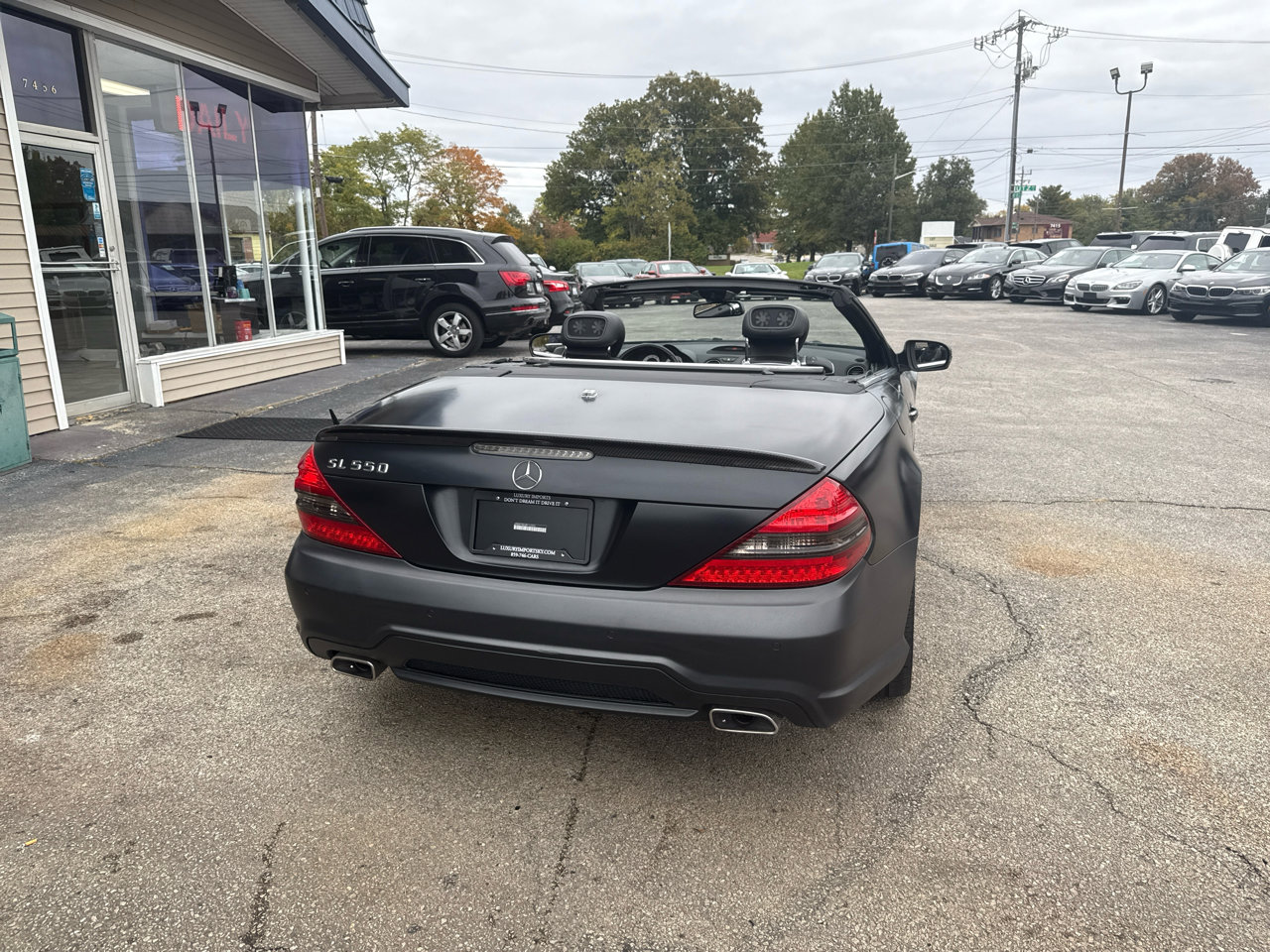 Used 2011 Mercedes-Benz SL 550 image 6