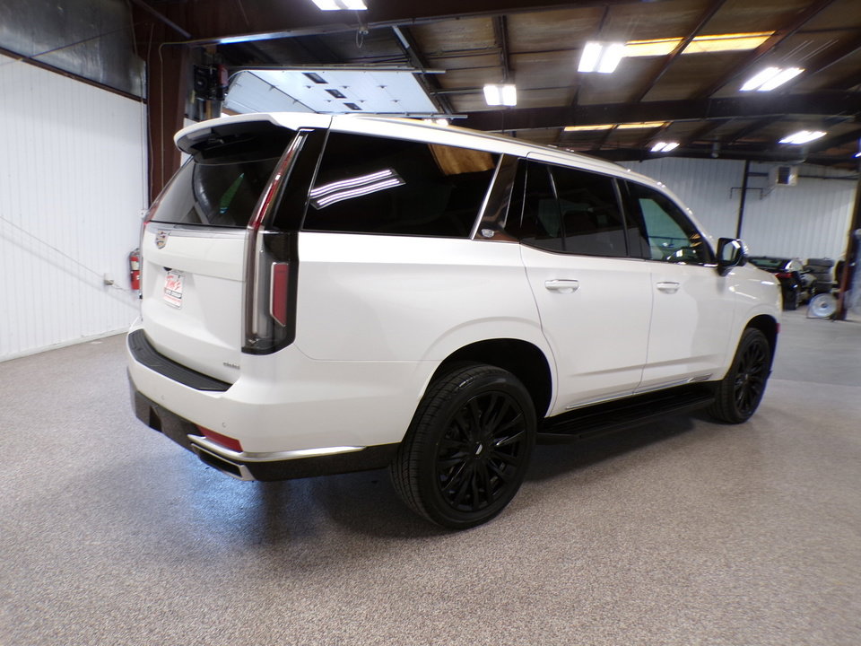 Used 2022 Cadillac Escalade Luxury image 5