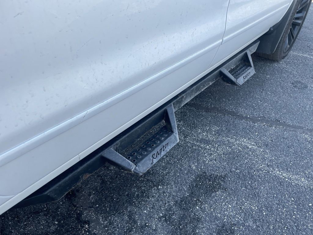 Used 2018 Chevrolet Silverado 1500 LT w/ All Star Edition image 15