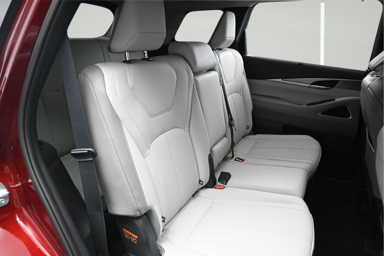 Used 2026 INFINITI QX60 Luxe w/ Cargo Package FWD image 13