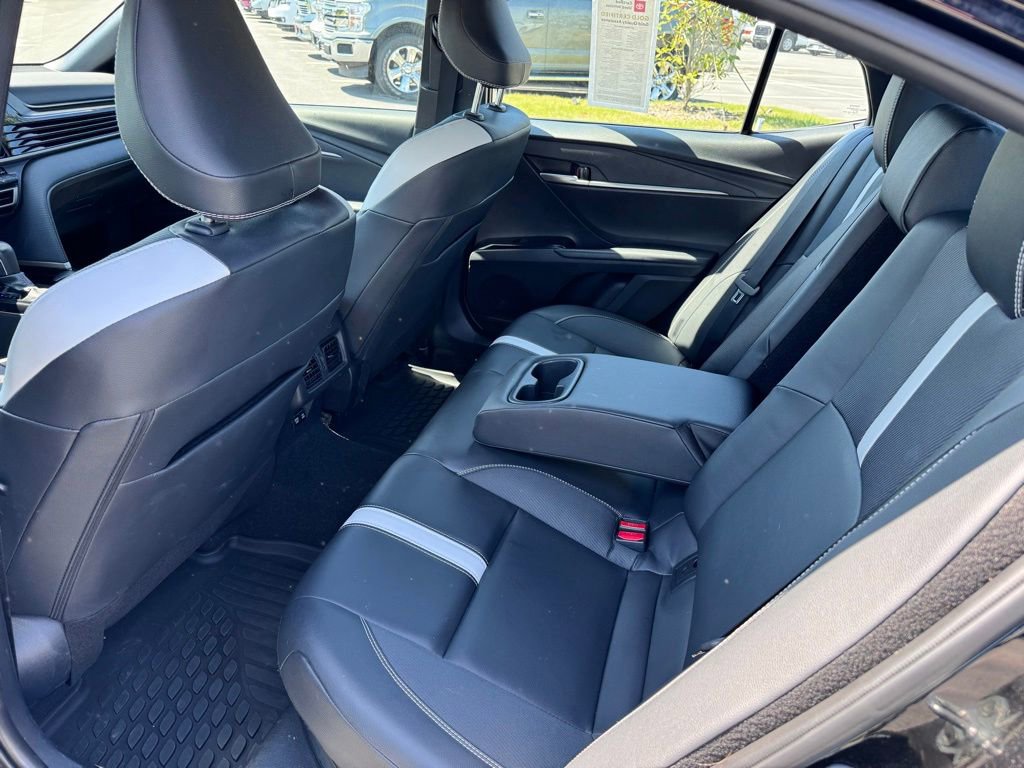 Used 2025 Toyota Camry SE w/ Convenience Package FWD image 29