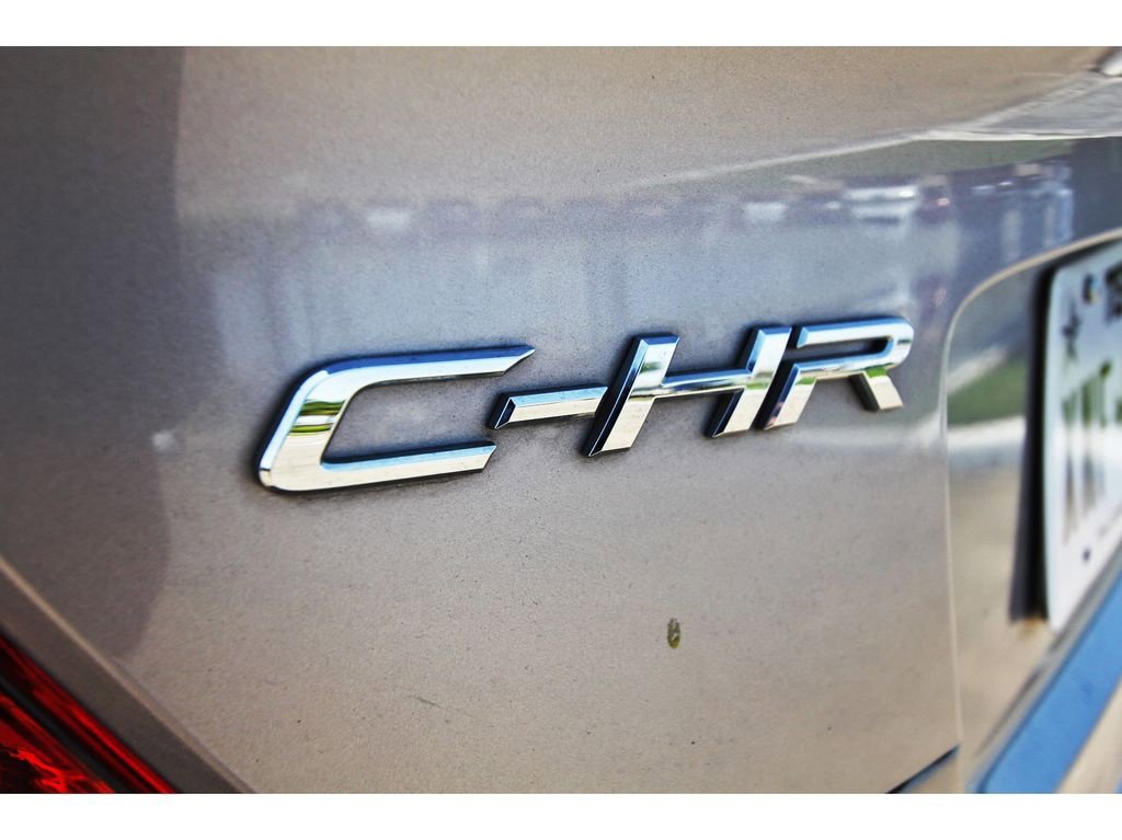 Used 2019 Toyota C-HR LE FWD image 6