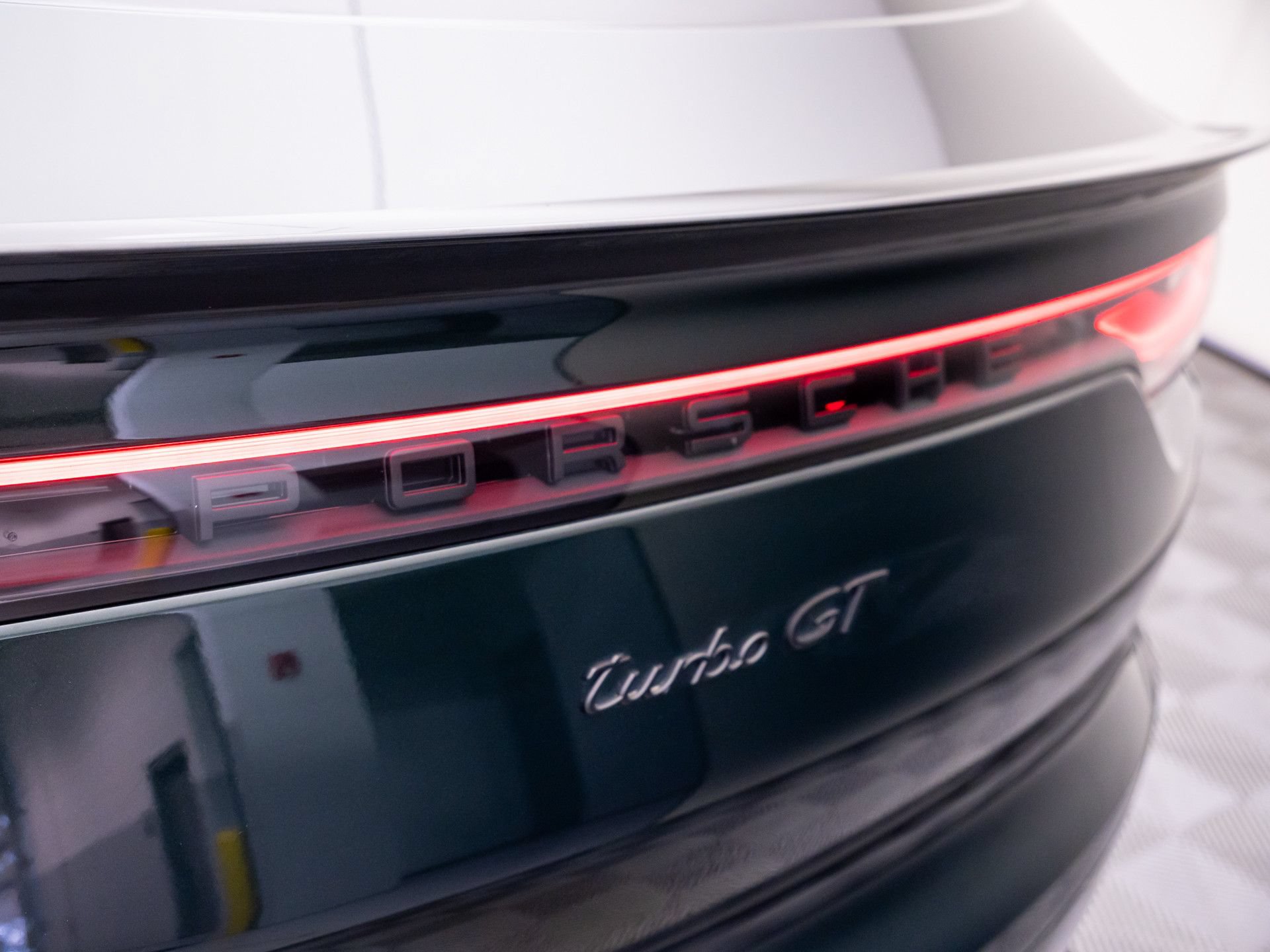 Certified 2022 Porsche Cayenne Turbo GT AWD/4WD image 33