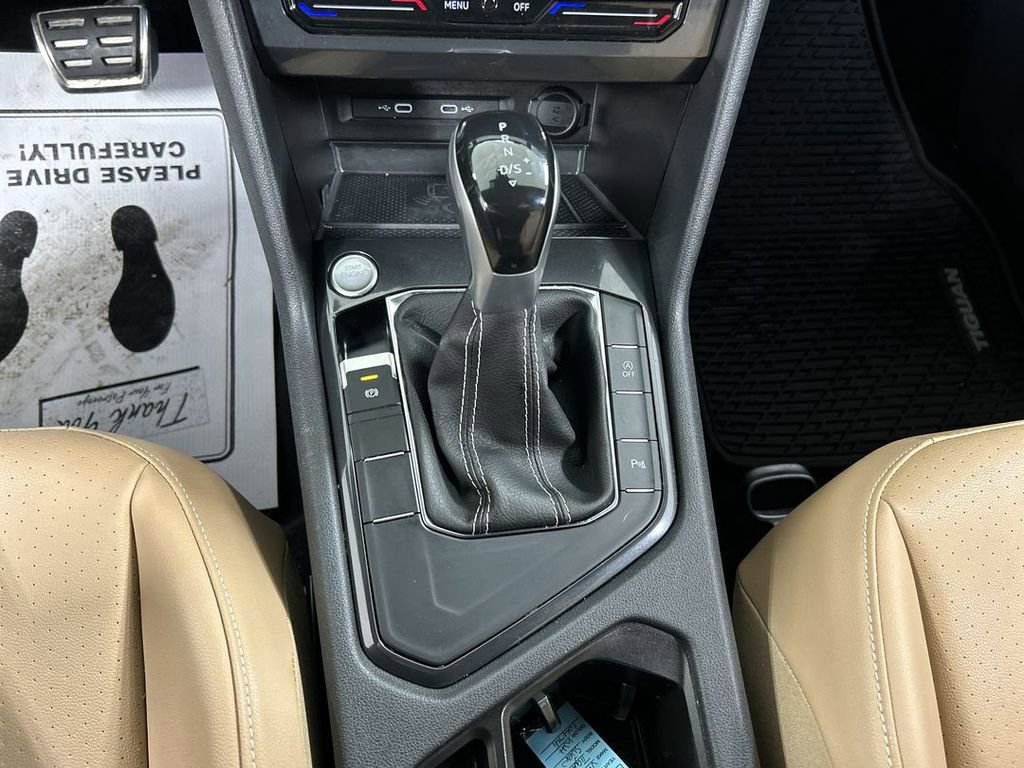 Used 2023 Volkswagen Tiguan SE R-Line FWD image 17