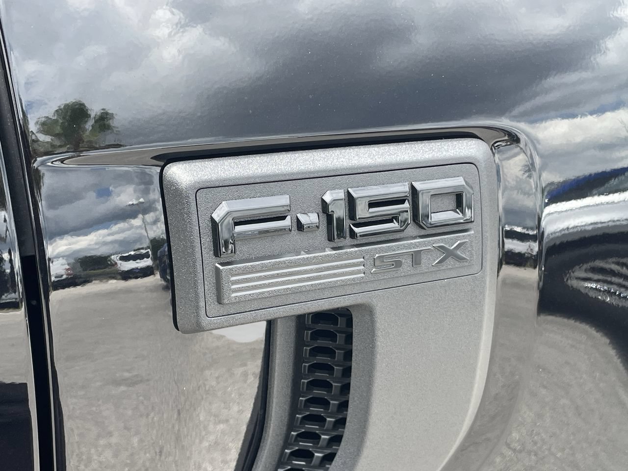 New 2026 Ford F150 STX w/ Equipment Group 200A RWD image 10