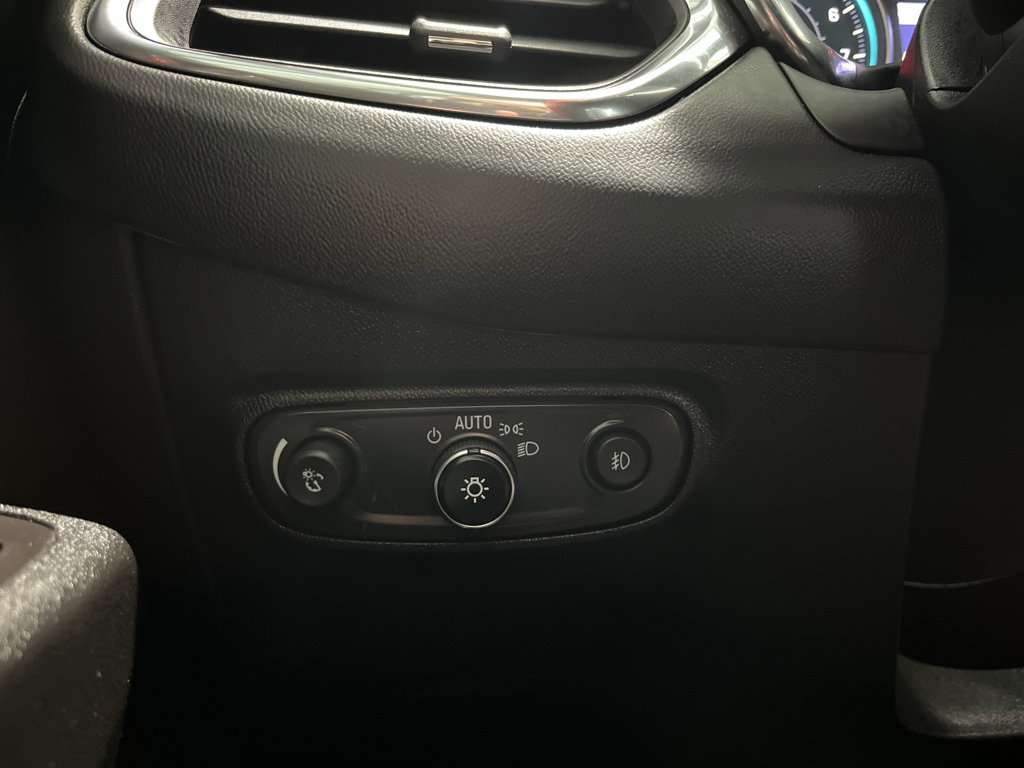 Used 2021 Chevrolet Equinox Premier w/ Redline Edition FWD image 30