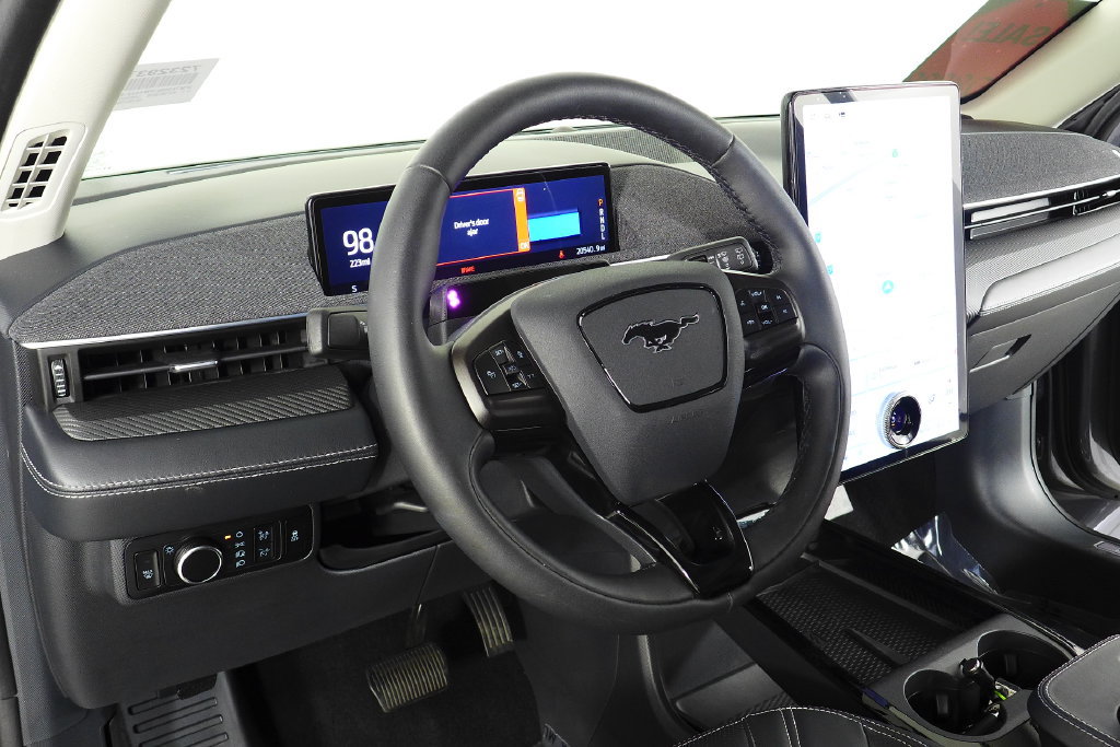 Used 2023 Ford Mustang Mach-E Premium RWD image 31