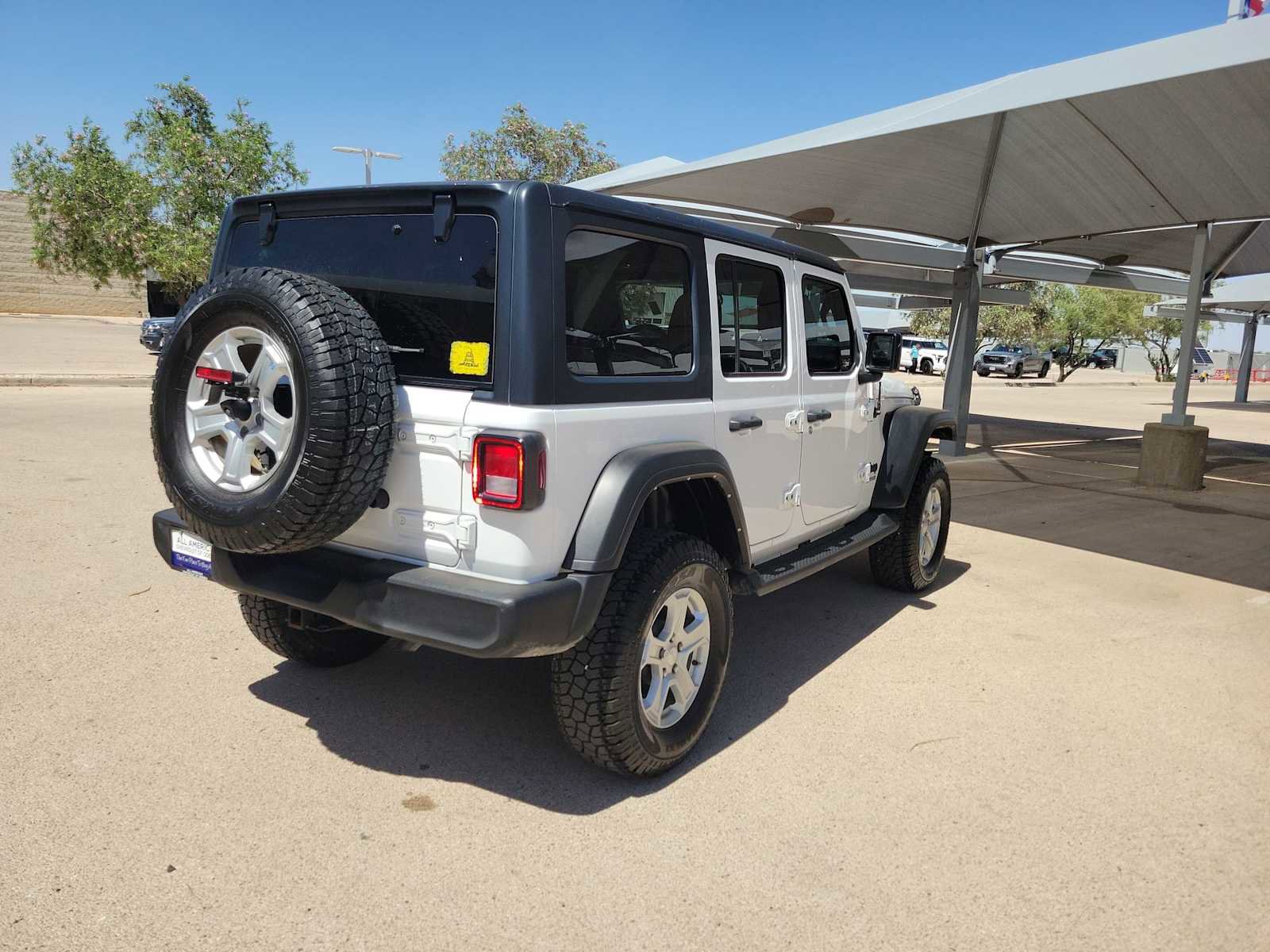 Used 2022 Jeep Wrangler Unlimited Sport AWD/4WD image 8