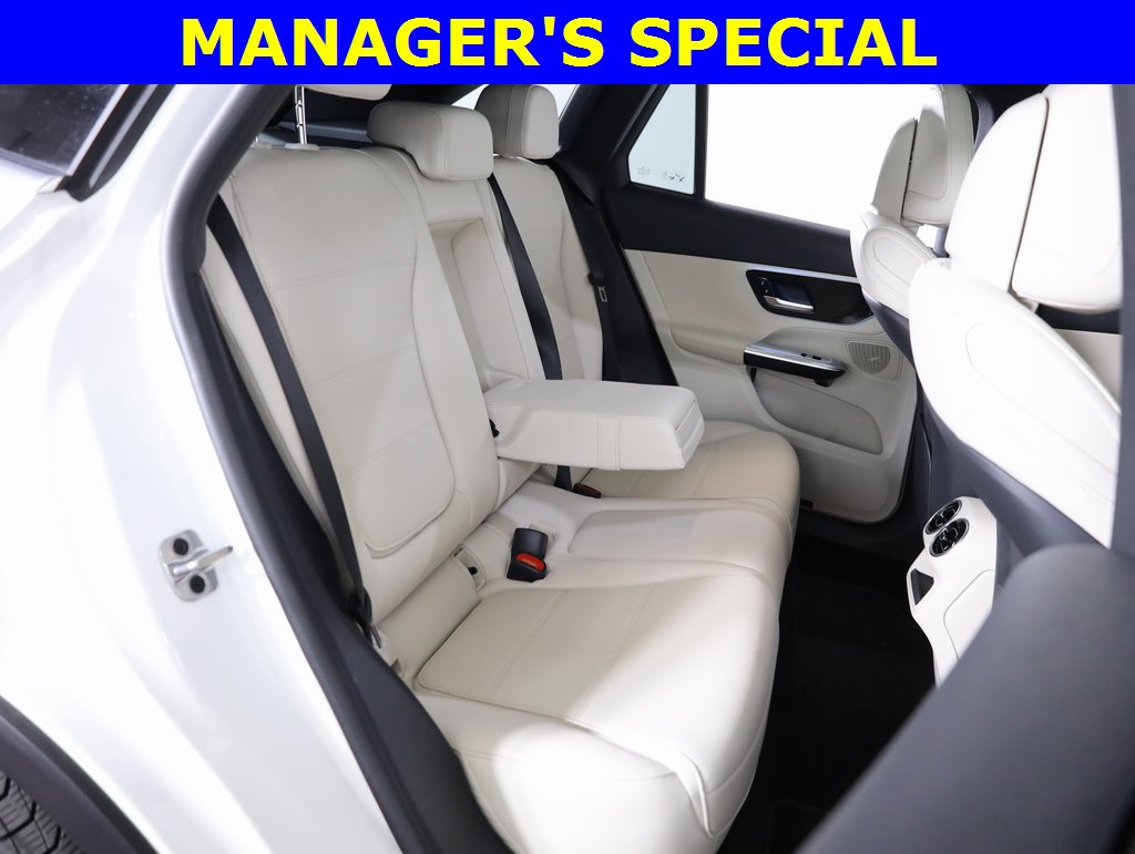 Certified 2025 Mercedes-Benz GLC 300 4MATIC image 40