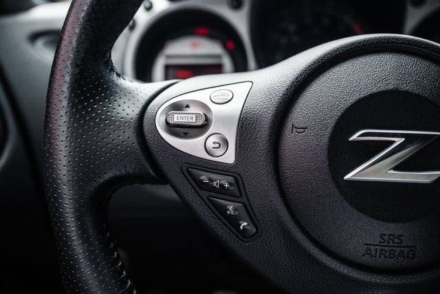 Used 2009 Nissan 370Z Touring RWD image 61