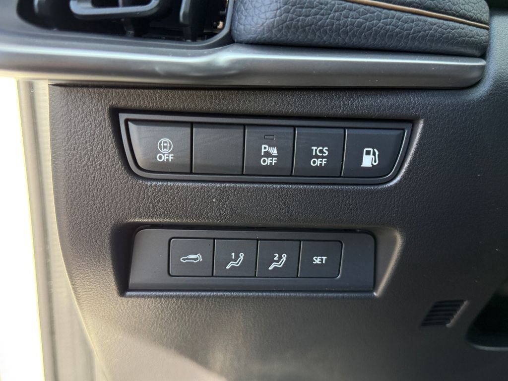 Used 2024 MAZDA CX-90 Plug-In Hybrid w/ Premium Pkg AWD/4WD image 22