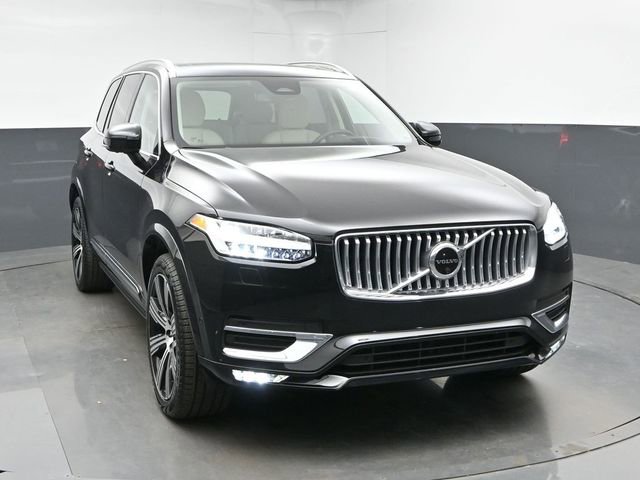 Used 2023 Volvo XC90 B6 Ultimate w/ Protection Package Premier AWD/4WD image 2