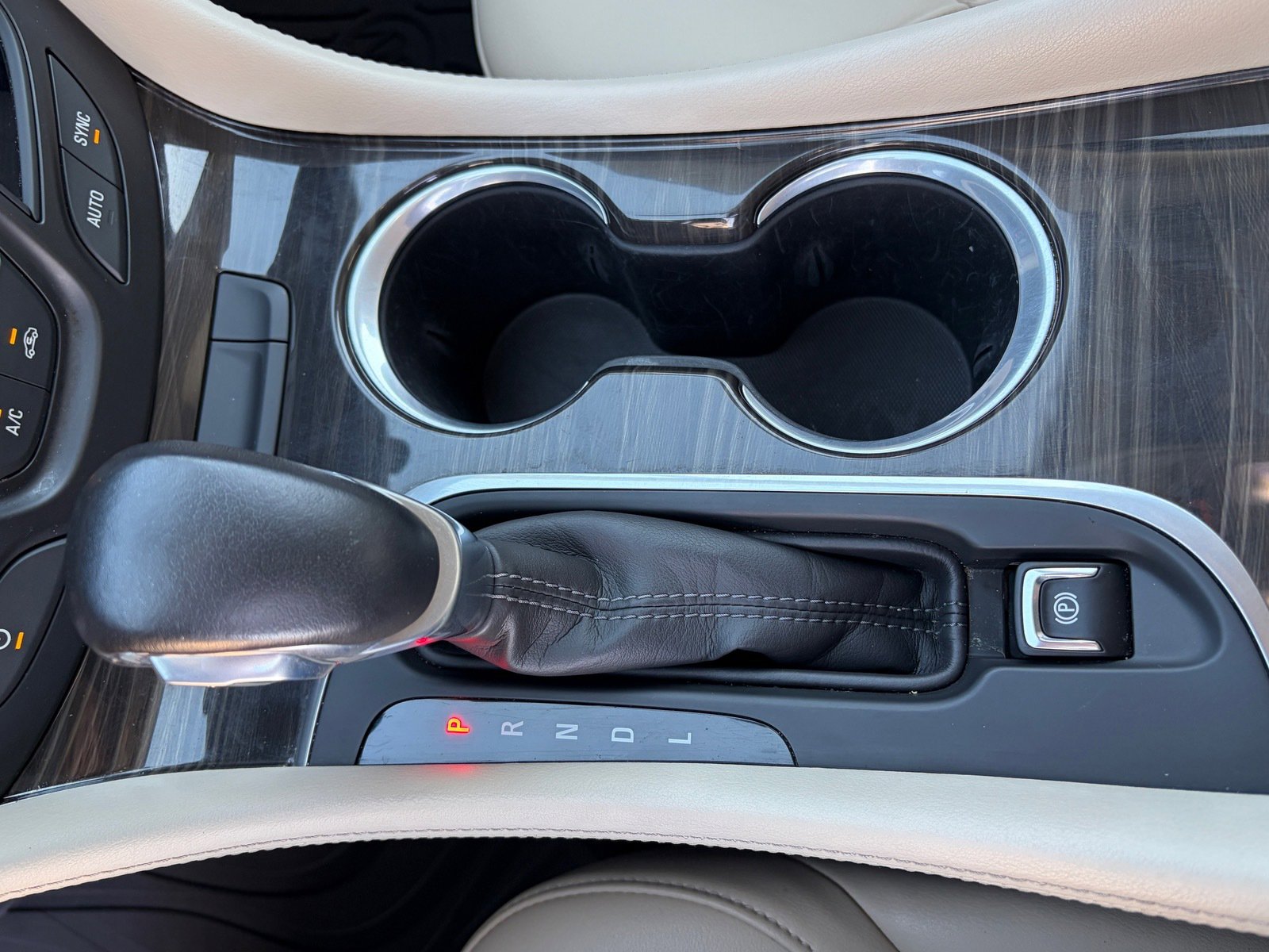 Used 2020 Buick Envision Preferred FWD image 30