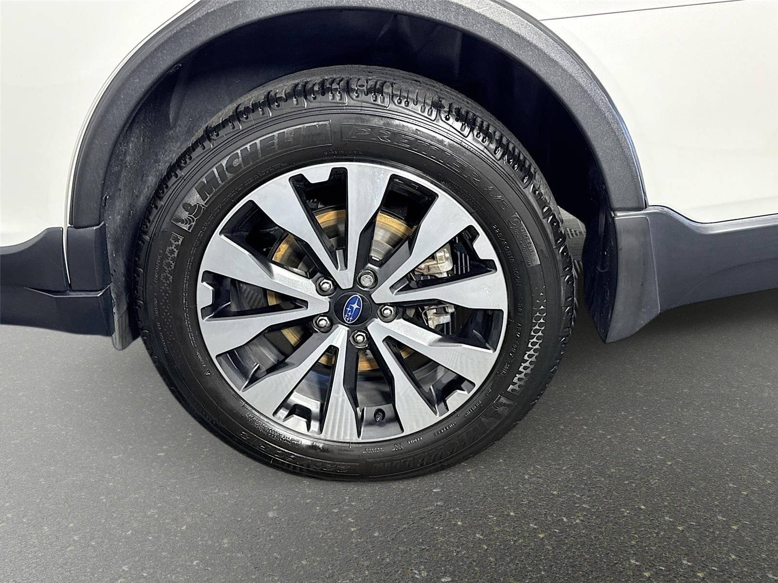 Used 2016 Subaru Outback 3.6R Limited AWD/4WD image 33