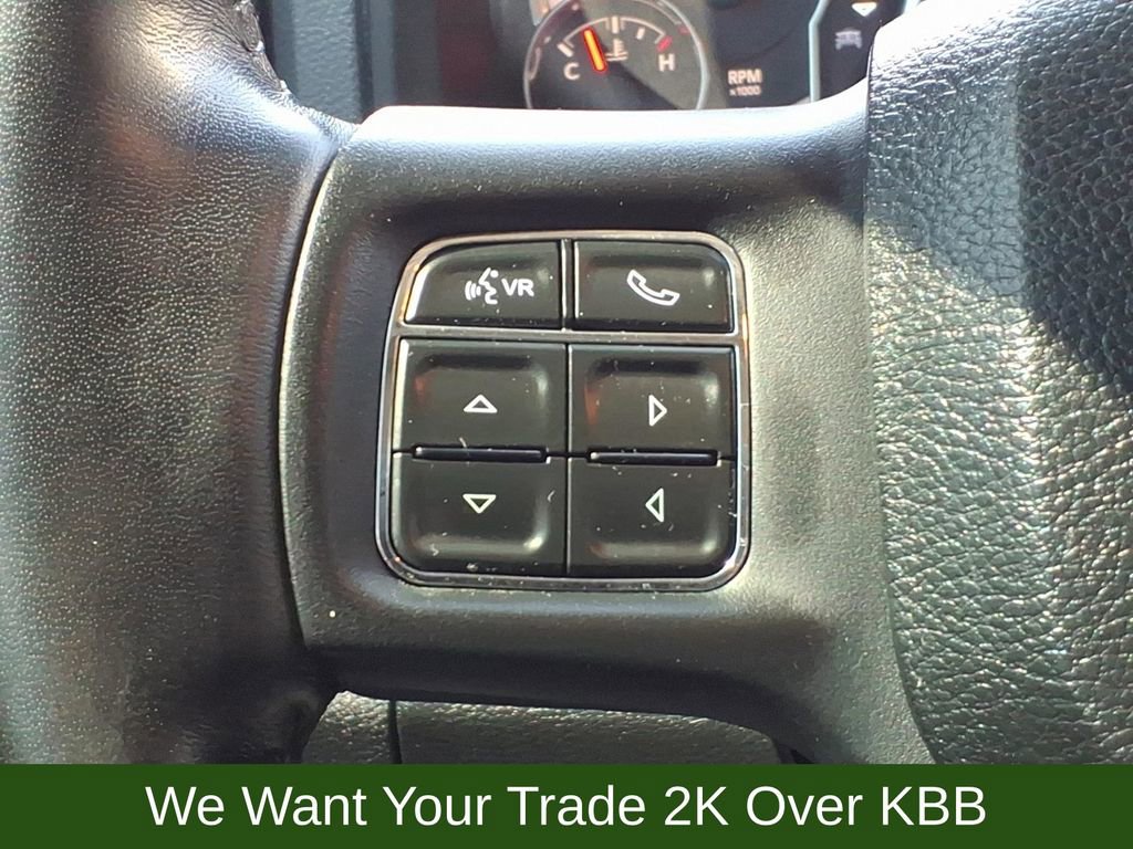 Used 2020 RAM 1500 Classic SLT w/ Luxury Group RWD image 27