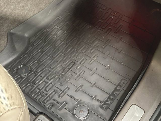 Used 2023 Lincoln Aviator Reserve w/ Equipment Group 201A image 36