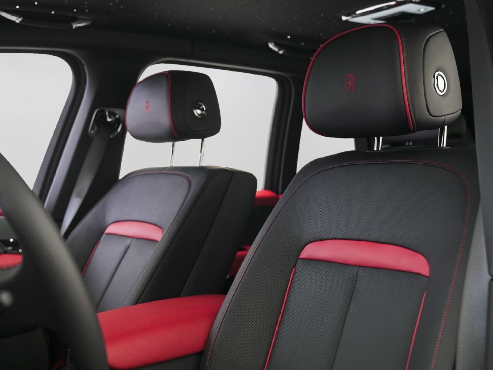 Certified 2025 Rolls-Royce Cullinan AWD/4WD image 10