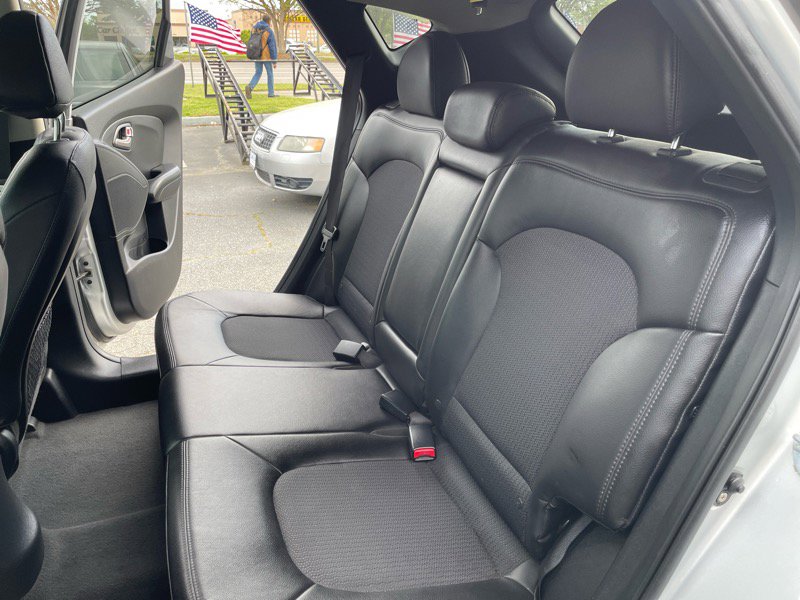 Used 2013 Hyundai Tucson GLS image 14