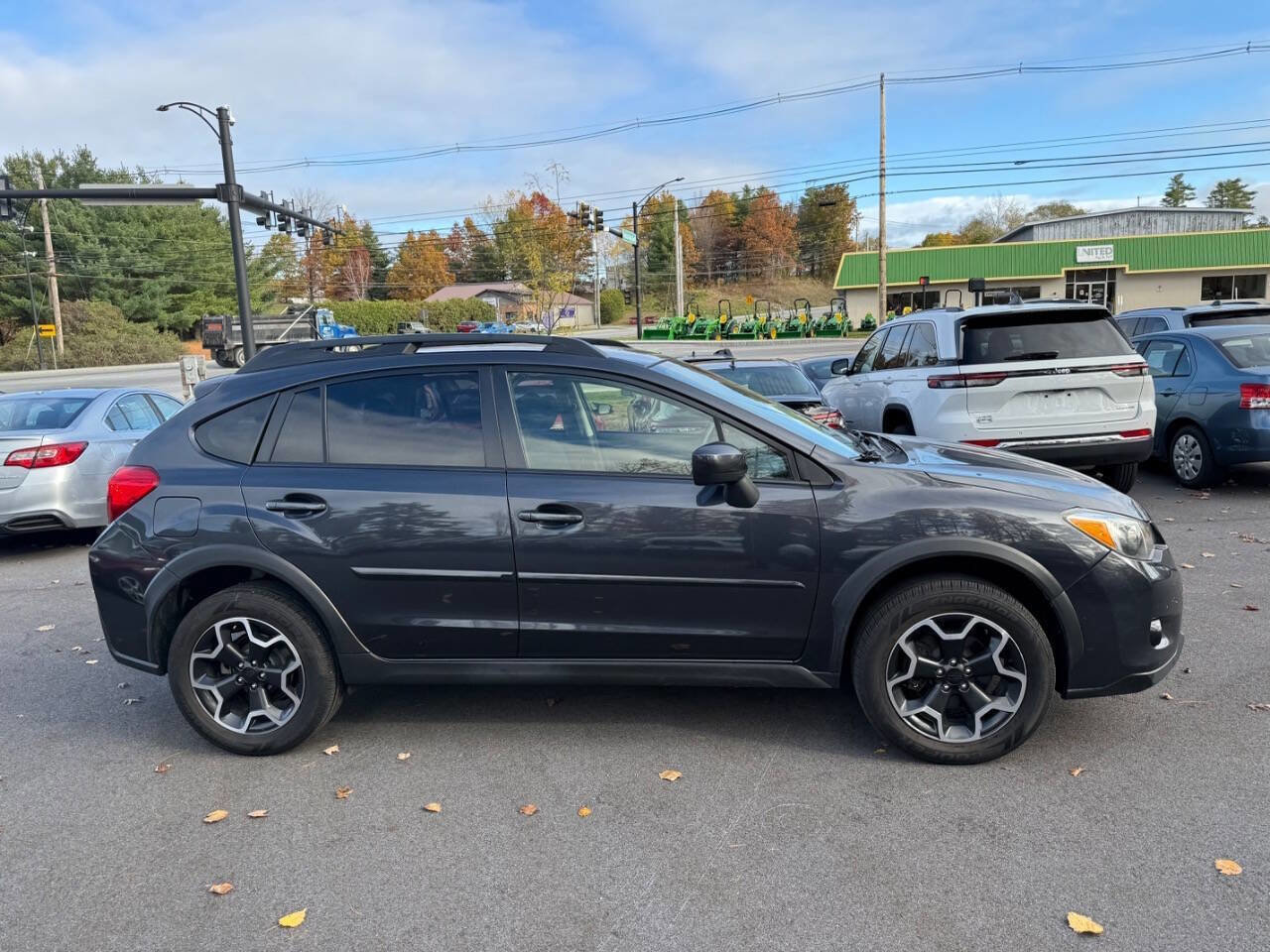 Used 2015 Subaru Crosstrek 2.0i Premium image 3