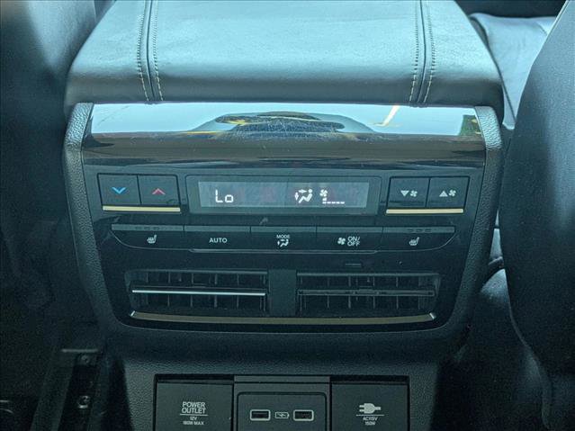 Used 2023 Acura MDX SH-AWD w/ Advance Package image 17