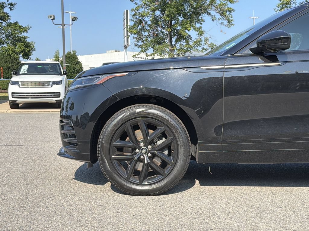 Used 2025 Land Rover Range Rover Velar Dynamic SE AWD/4WD image 9
