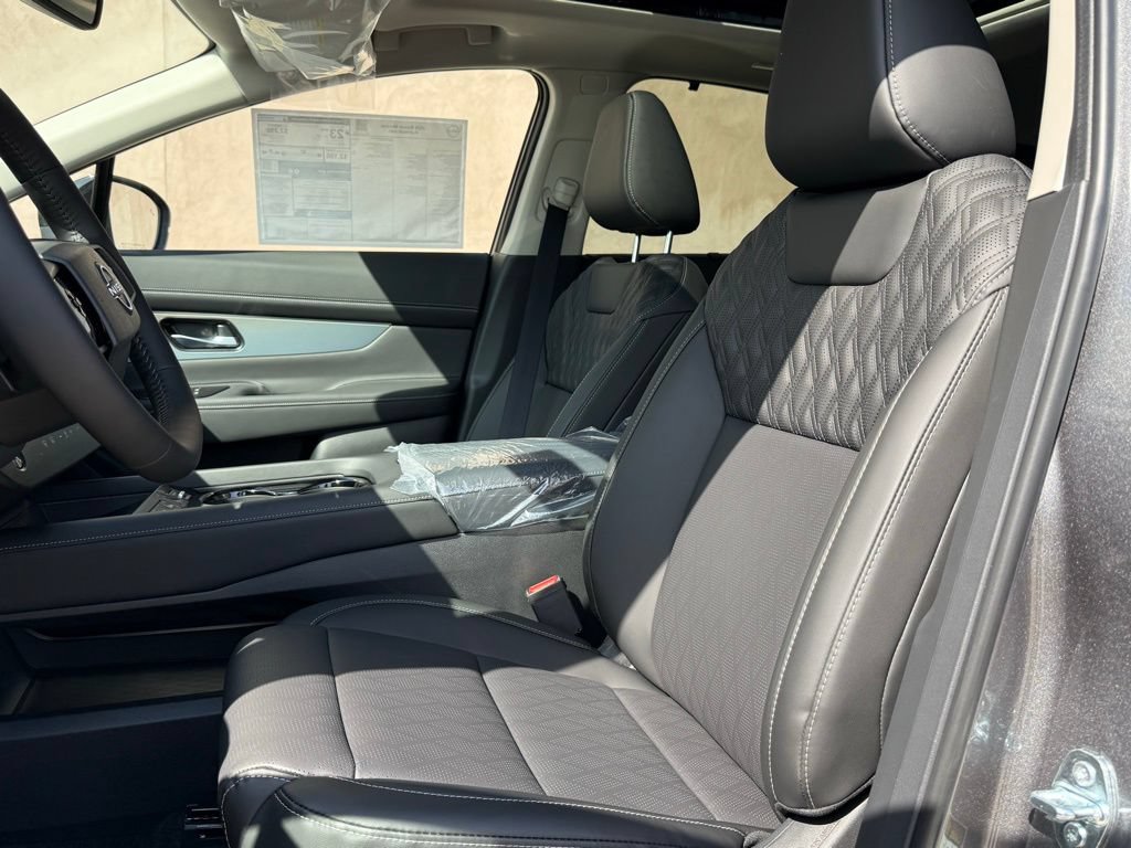 New 2026 Nissan Murano Platinum w/ Cargo Package AWD/4WD image 16