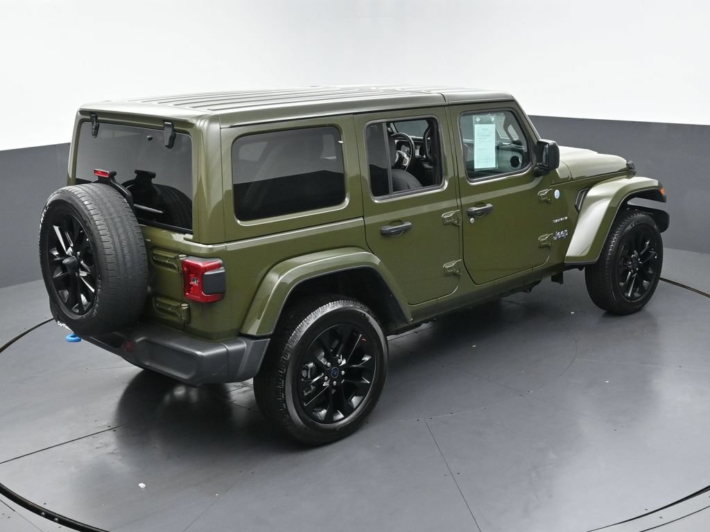 Used 2024 Jeep Wrangler Unlimited Sahara AWD/4WD image 40