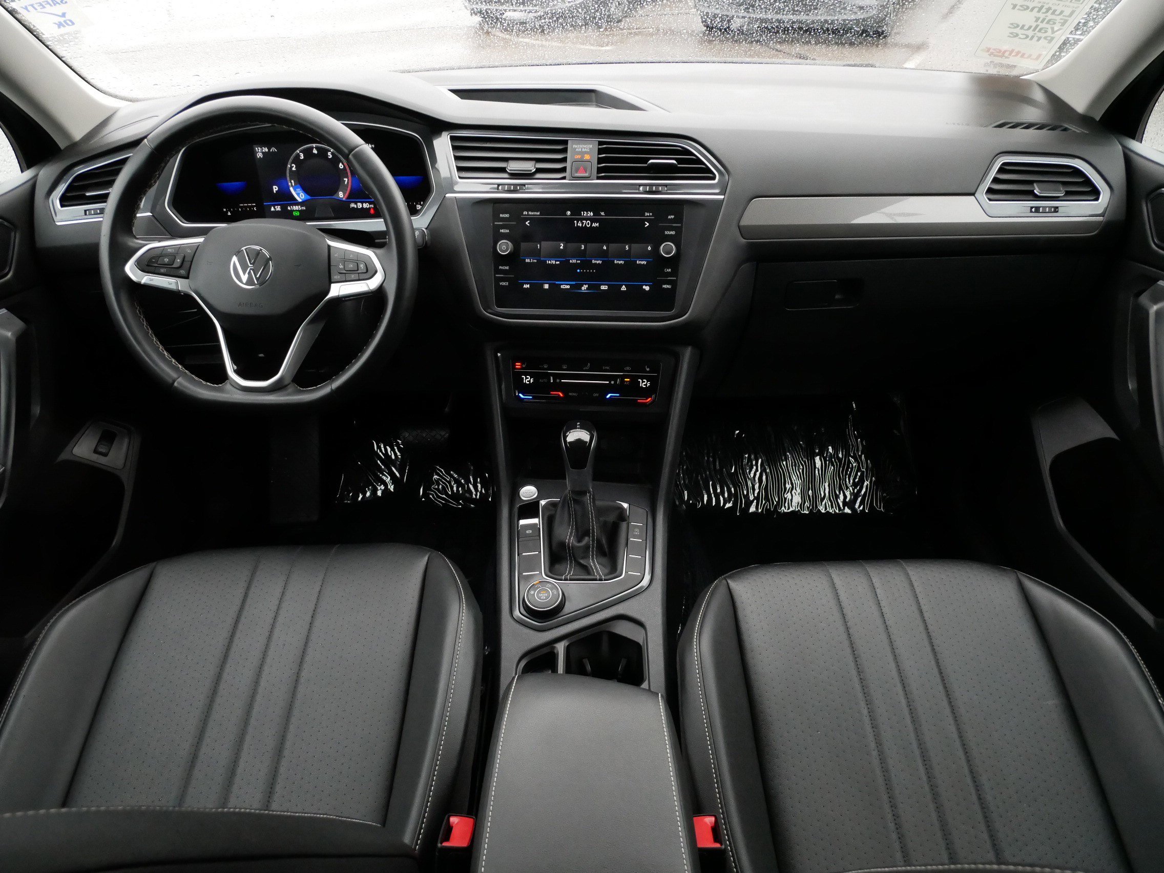 Certified 2022 Volkswagen Tiguan SE w/ Panoramic Sunroof Package image 10