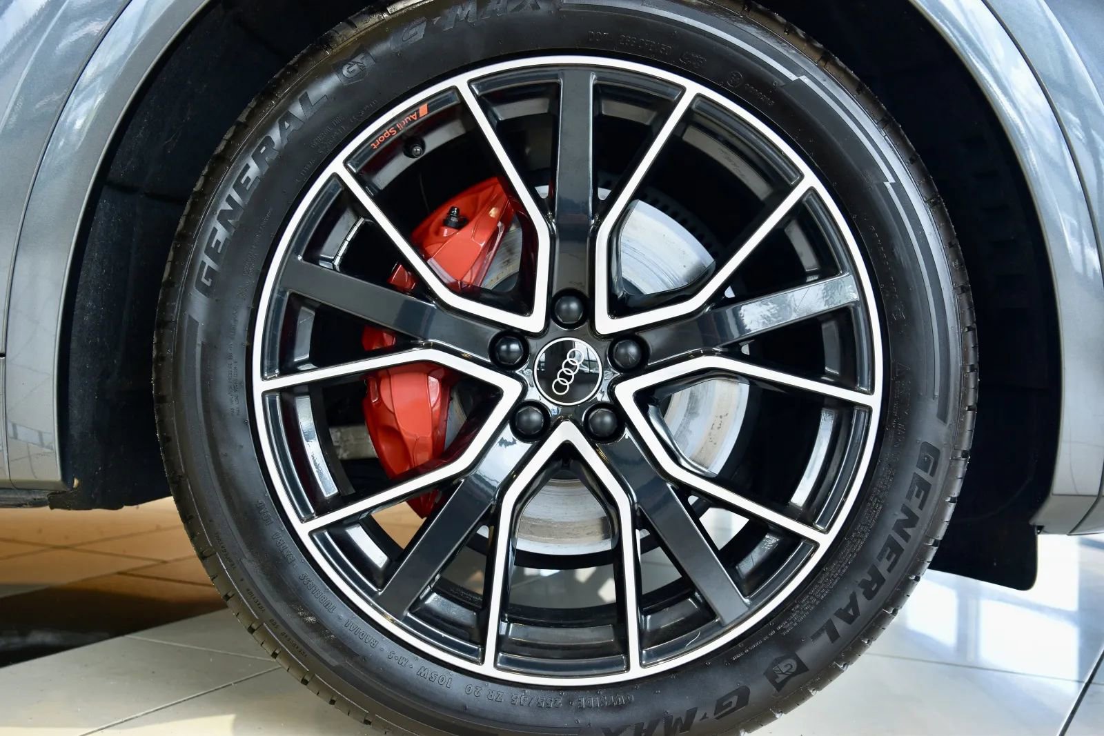 Used 2024 Audi SQ5 Premium Plus w/ S Sport Package AWD/4WD image 10