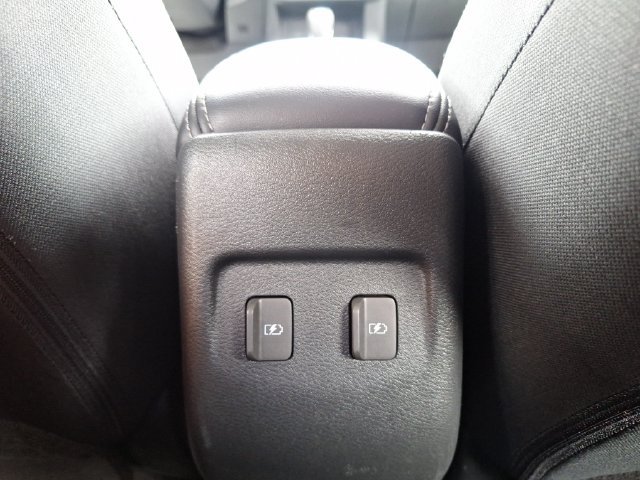 Certified 2024 Nissan Kicks SV FWD image 31