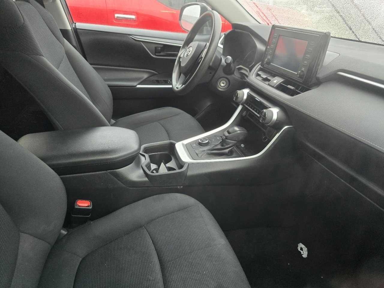 Used 2019 Toyota RAV4 LE image 10