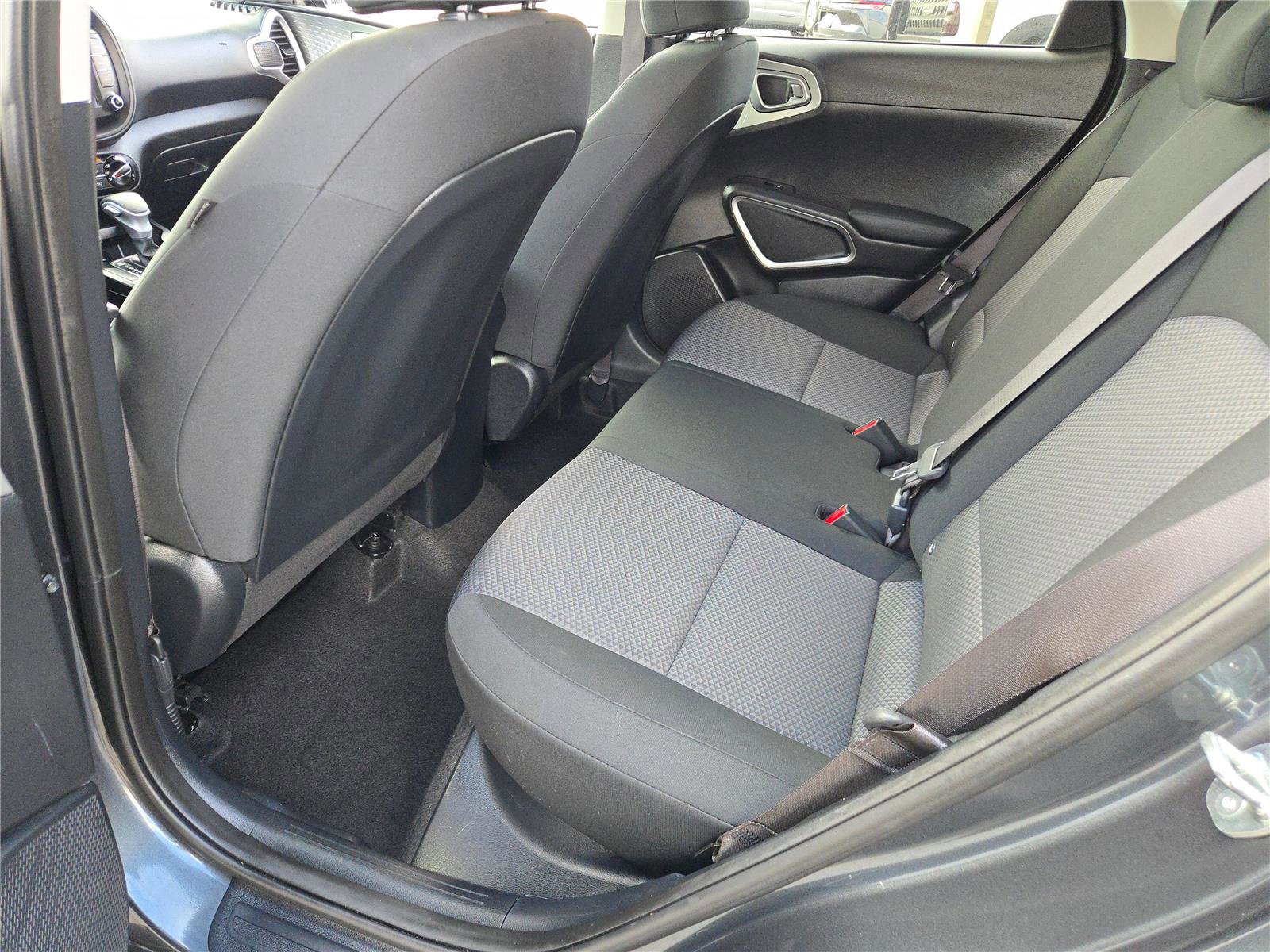 Used 2025 Kia Soul LX w/ LX Technology Package image 20