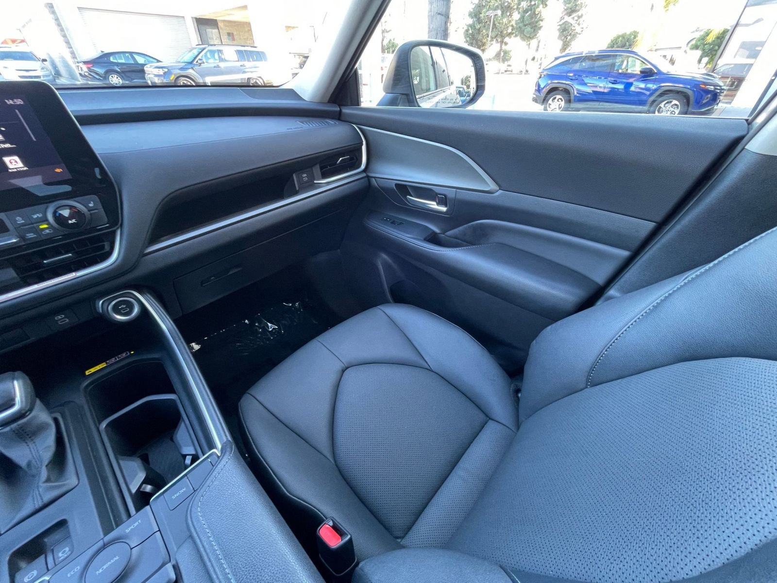 Used 2025 Toyota Grand Highlander FWD image 37