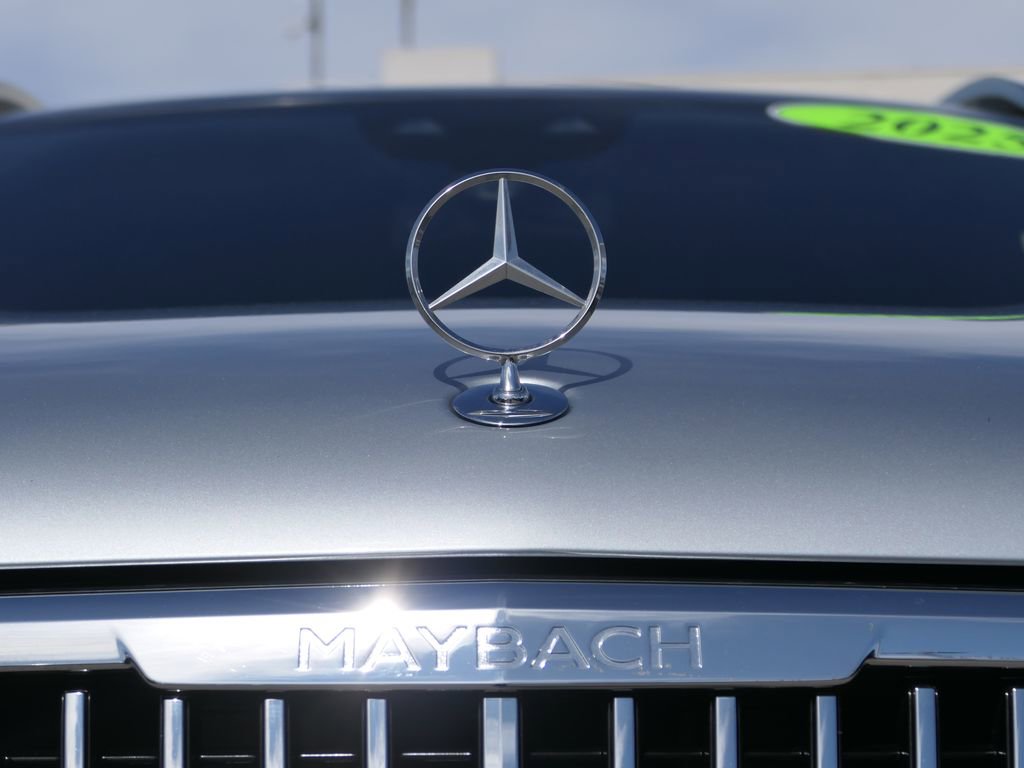 Used 2025 Mercedes-Benz Maybach GLS 600 4MATIC image 8