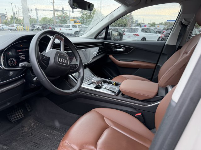 Used 2023 Audi Q7 3.0T Premium Plus w/ Premium Plus Package AWD/4WD image 5