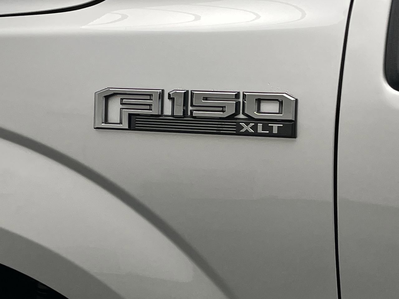 Used 2017 Ford F150 XLT w/ Equipment Group 302A Luxury image 31